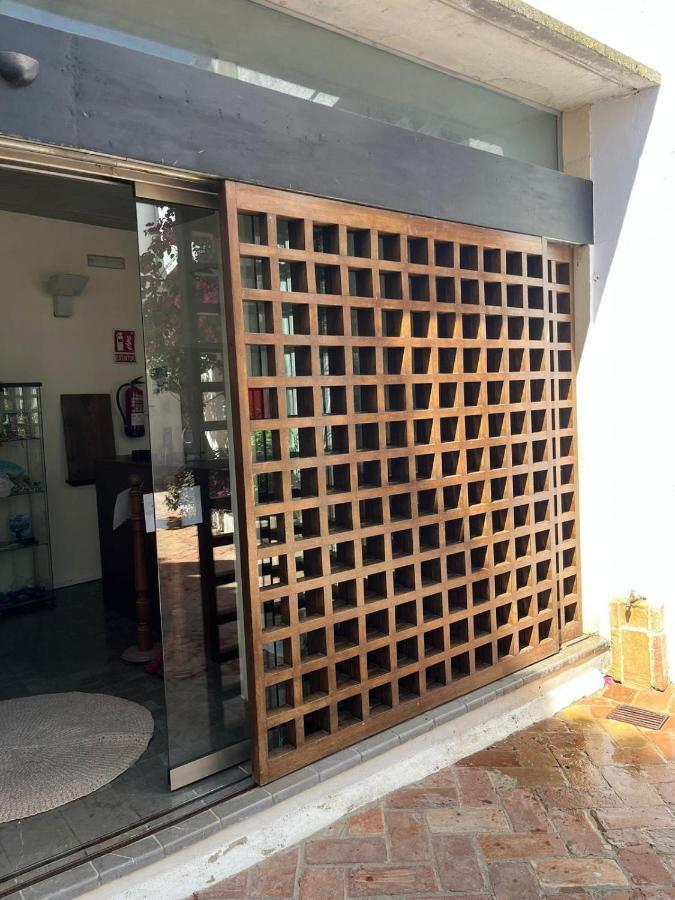Clarisas Suites Carmona  Bagian luar foto