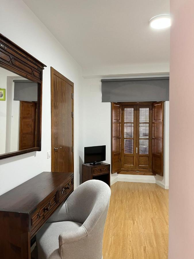 Clarisas Suites Carmona  Bagian luar foto