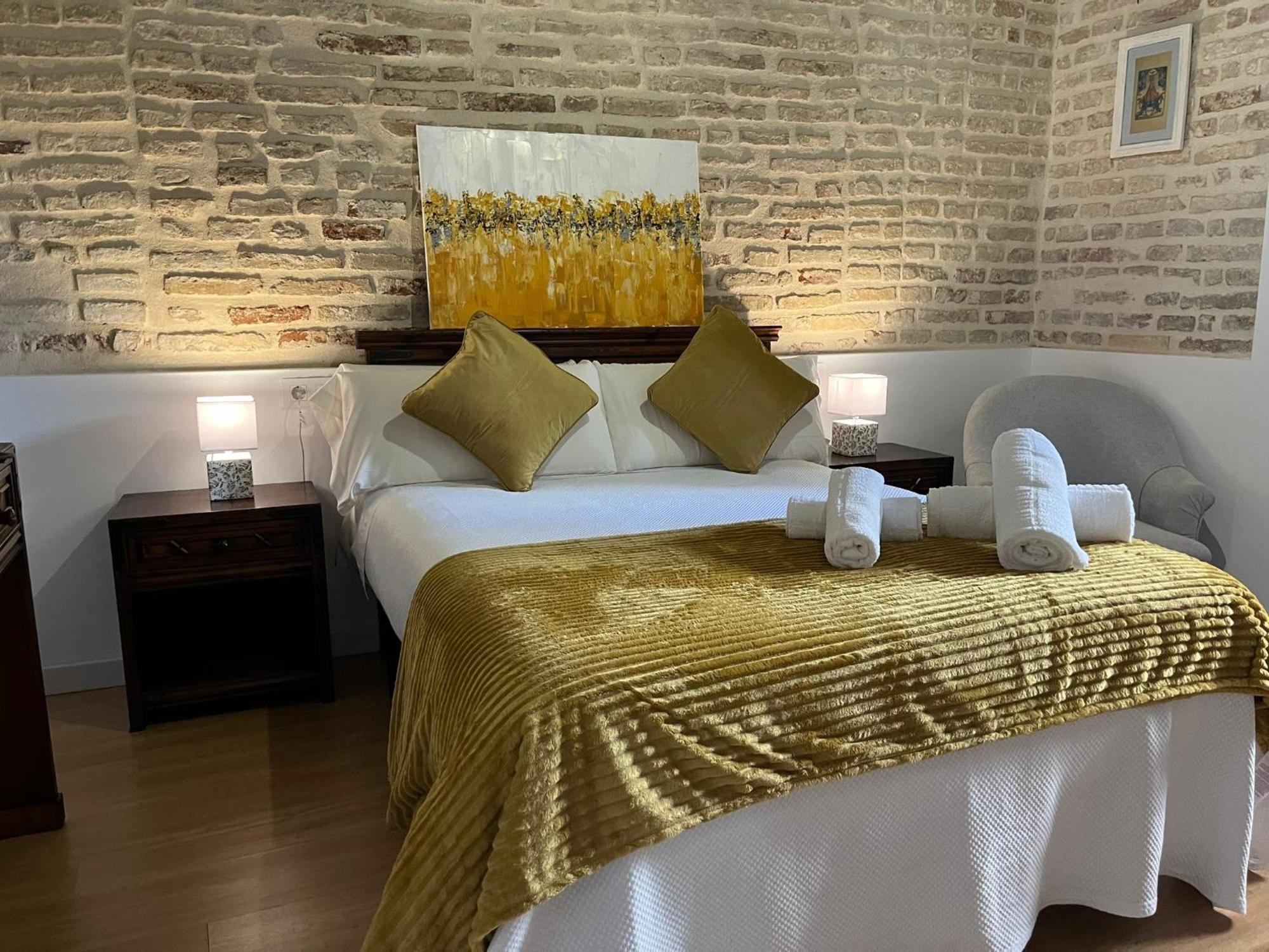 Clarisas Suites Carmona  Bagian luar foto