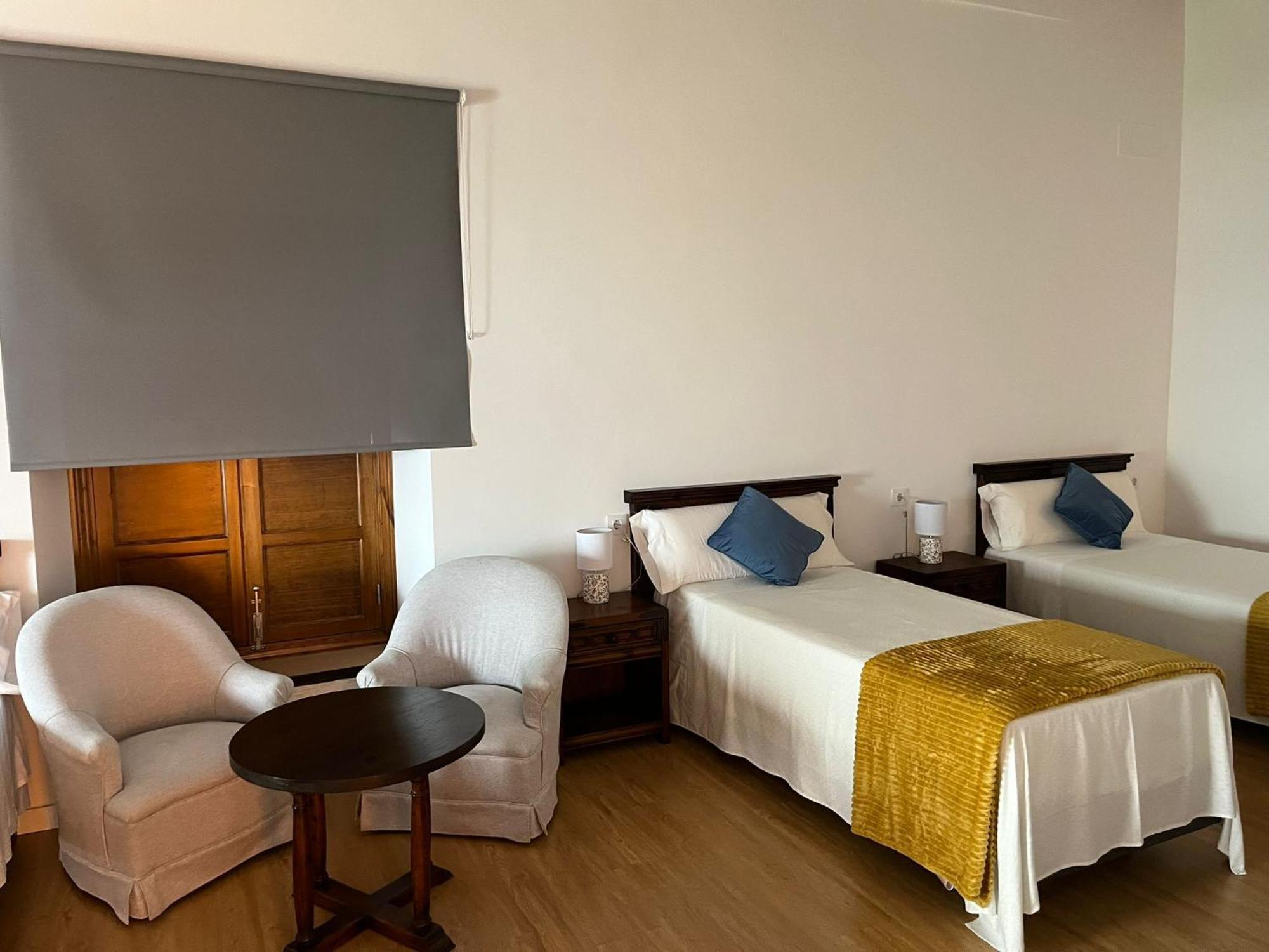 Clarisas Suites Carmona  Bagian luar foto
